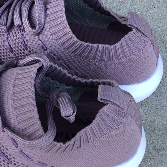 Evin Ter new sock slip on shoes. Lavender and white. Women’s size 5 - Picture 14 of 15